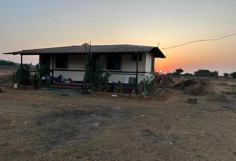 Hotell Hiranya Farm Stay