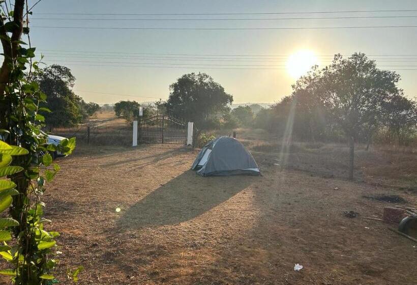 Hotell Hiranya Farm Stay