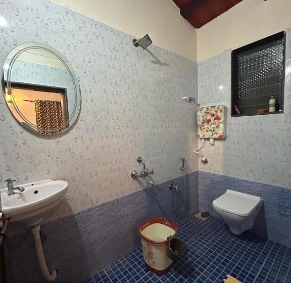 Hotell Hiranya Farm Stay