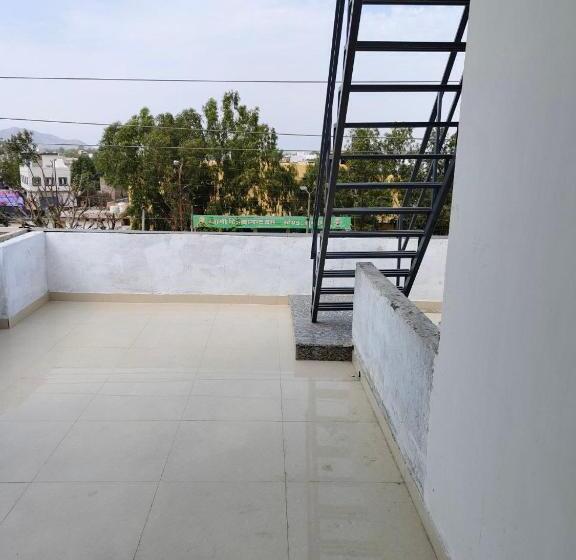 Отель Jawai Rock