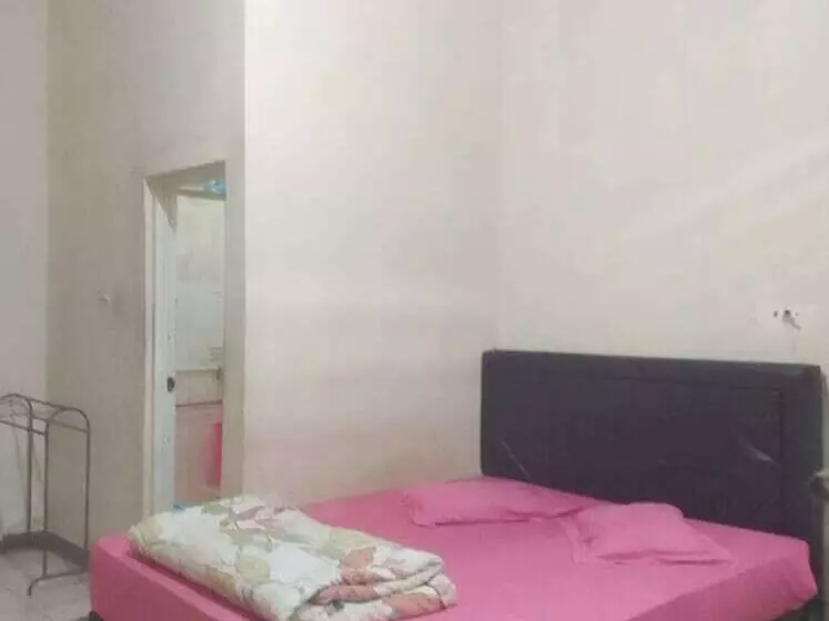 Hotelli Oyo 93663 Penginapan Otw