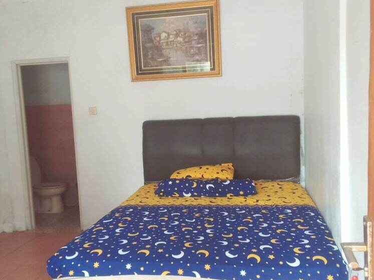 Otel Oyo 93663 Penginapan Otw