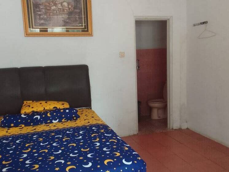 Otel Oyo 93663 Penginapan Otw