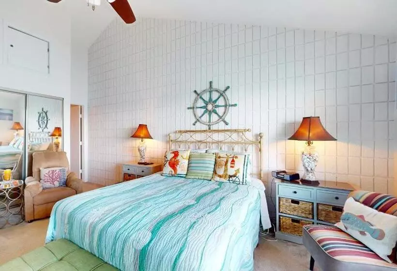 ホテル Pintail Point Unit 305
