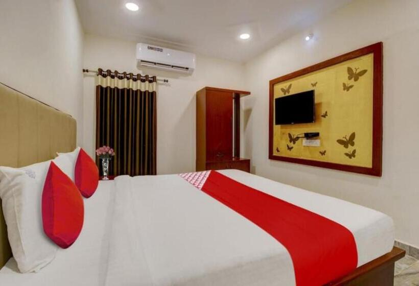 호텔 Sri Sai Residency