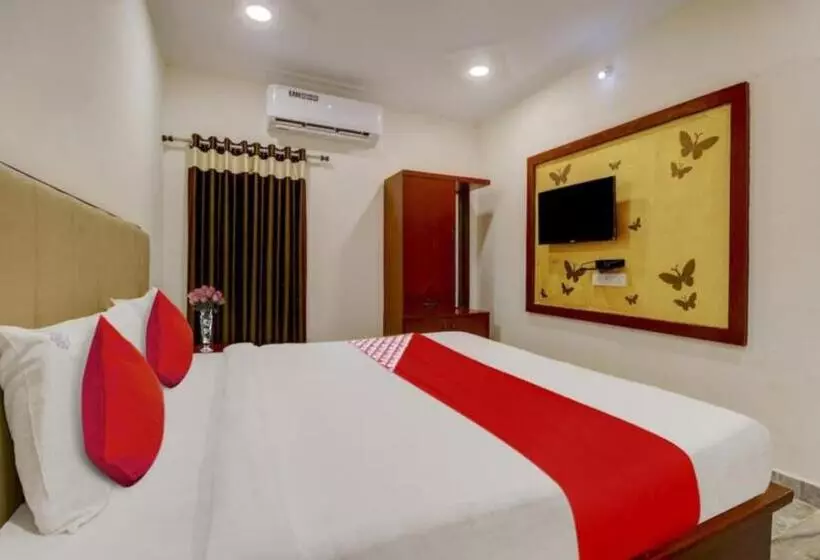 ホテル Sri Sai Residency