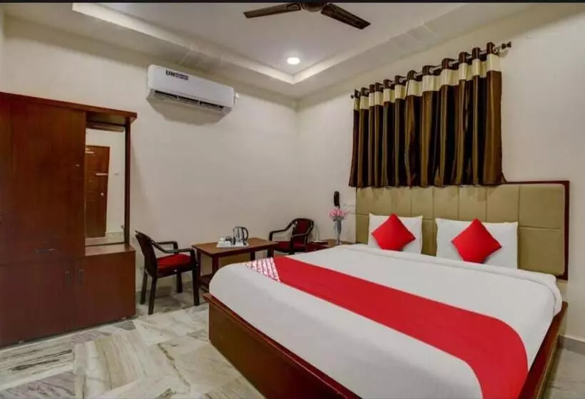 ホテル Sri Sai Residency