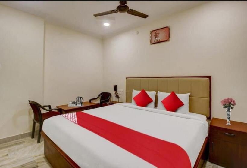 호텔 Sri Sai Residency