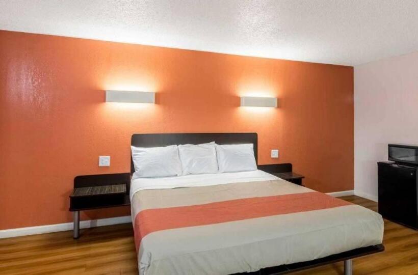 فندق Whitten Inn