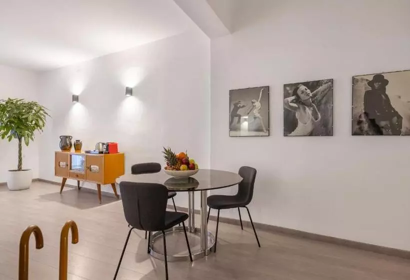 پانسیون 70 Lab Apartment