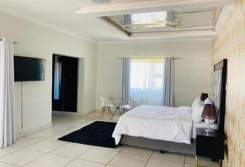 بنسيون Azalea Lodge