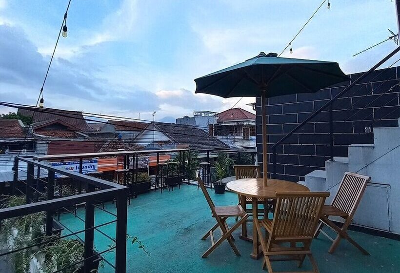 پانسیون Dinasty Living Guesthouse Syariah