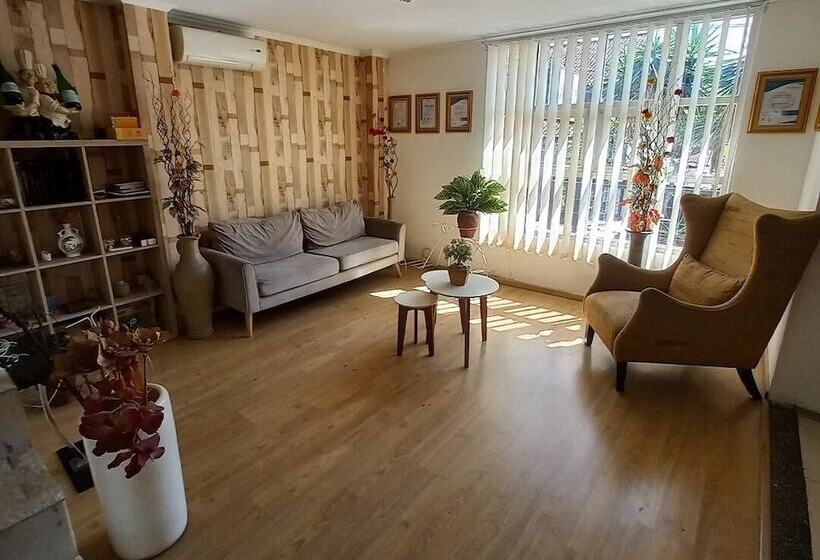 پانسیون Dinasty Living Guesthouse Syariah