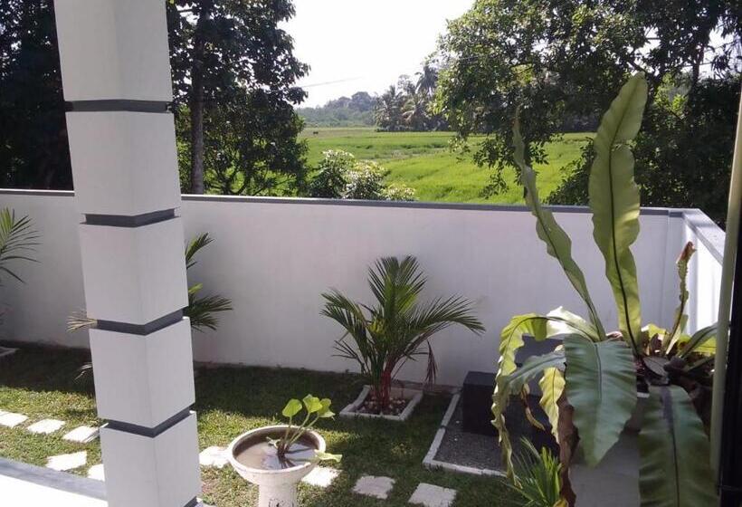 Pensionat Free Breeze Guest