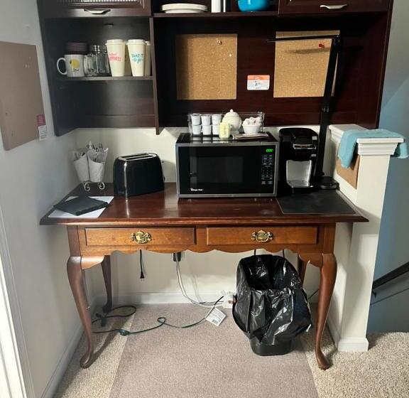 Пансион Lighthouse Cove