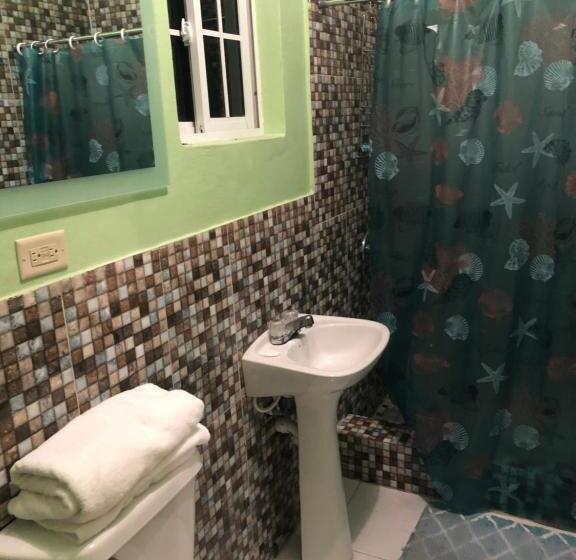 پانسیون Sgr Near The Sea