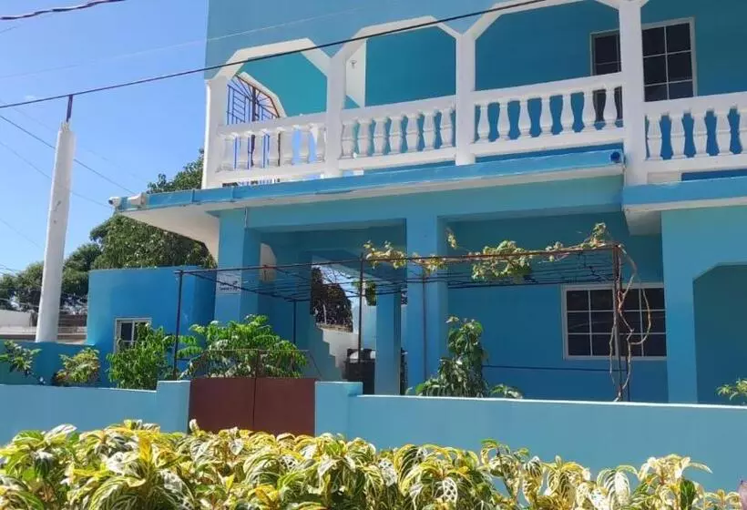 پانسیون Sgr Near The Sea
