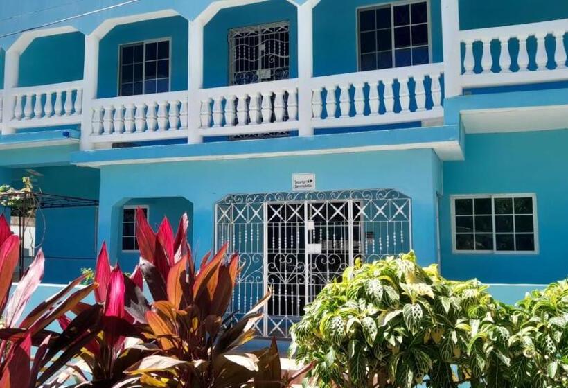 پانسیون Sgr Near The Sea