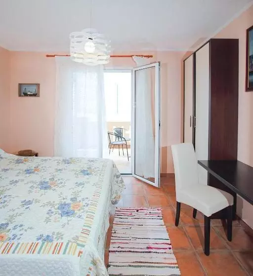 Villa Shu