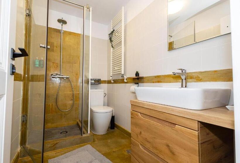 צימר In Longfield Town