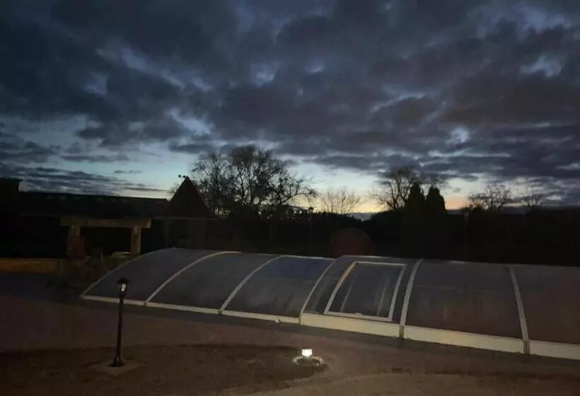 Aamiaismajoitus (B&B) La Villa Du Fresneaux