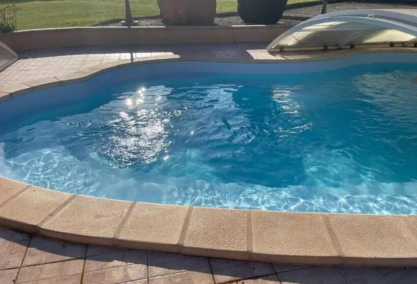 Aamiaismajoitus (B&B) La Villa Du Fresneaux