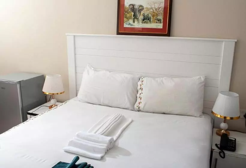 تختخواب و صبحانه Lotus Lodge