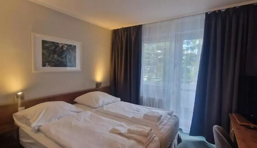 Businesshotel Am Peetzsee Grünheide