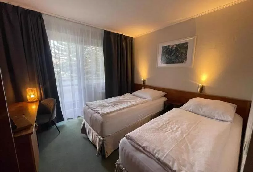 Businesshotel Am Peetzsee Grünheide