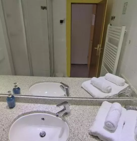 Businesshotel Am Peetzsee Grünheide