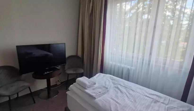 Businesshotel Am Peetzsee Grünheide