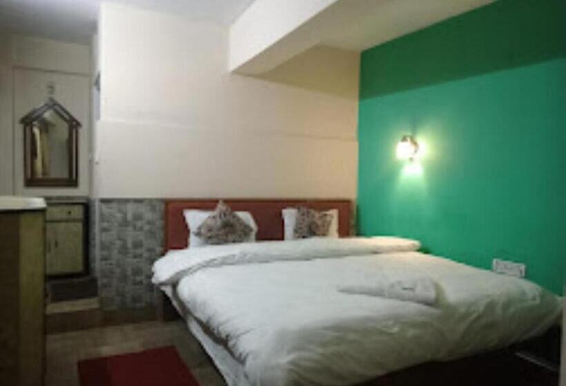 Darjeeling Hotel Summer Palace , Darjeeling