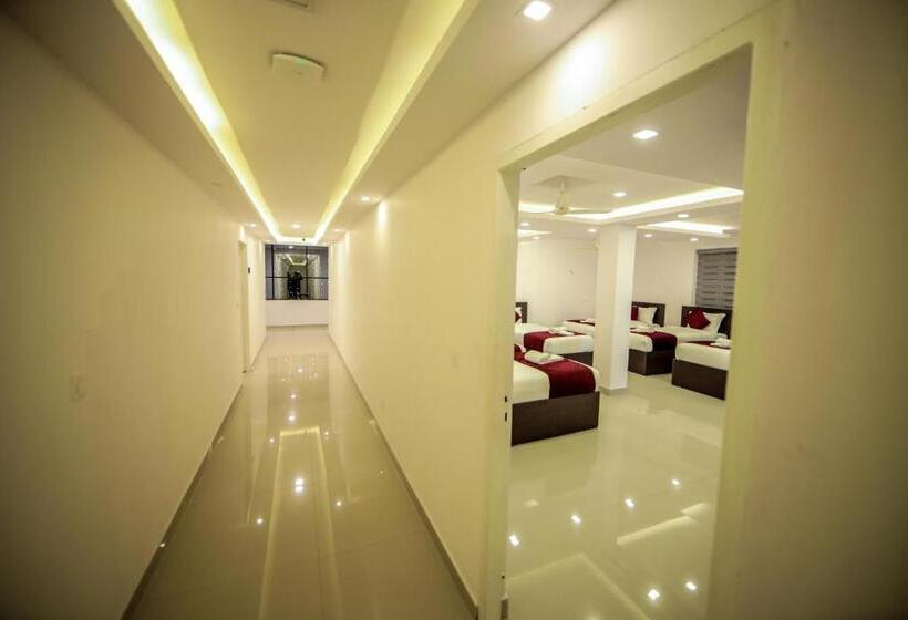 ホテル Airport Avenue Plaza Cochin Airport