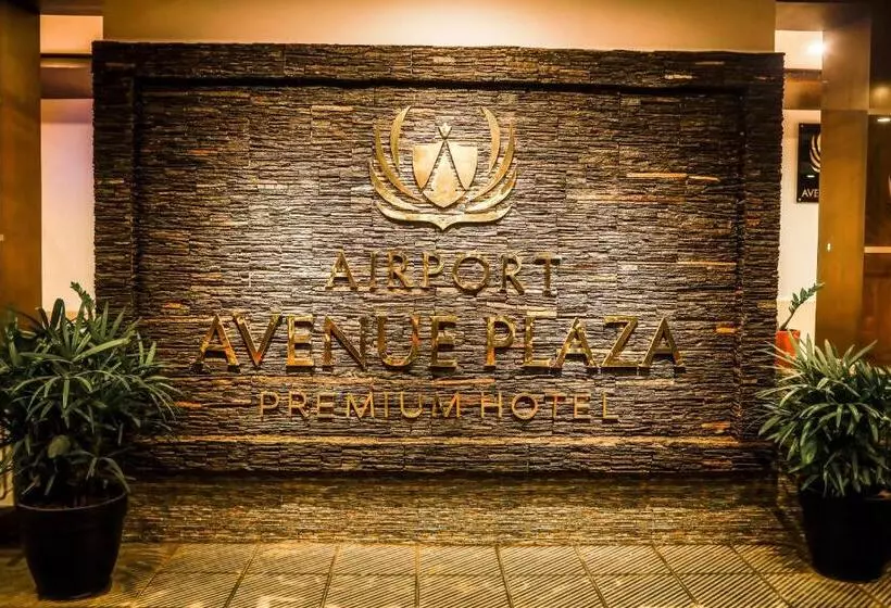 Hotelli Airport Avenue Plaza Cochin Airport