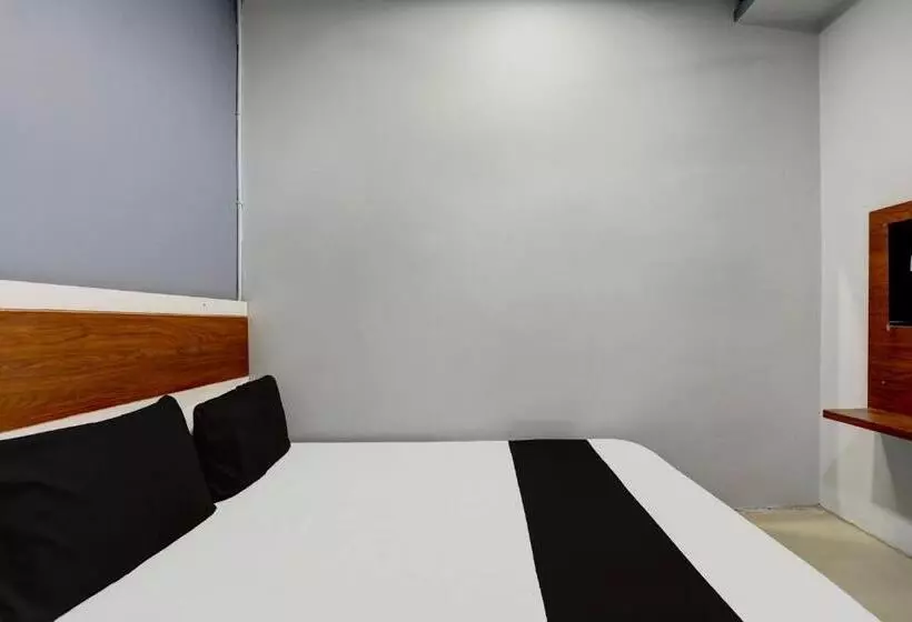Oyo Hotel Orange