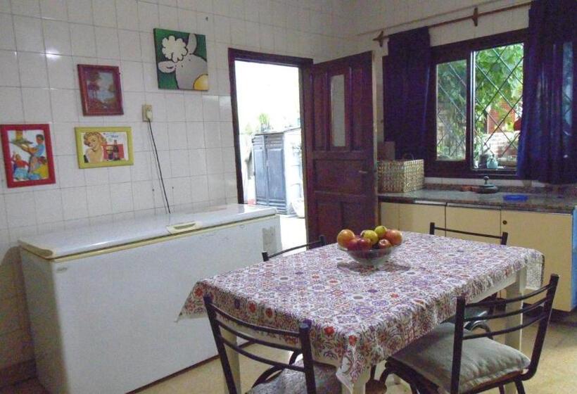 Pension Albergue Casa Elena