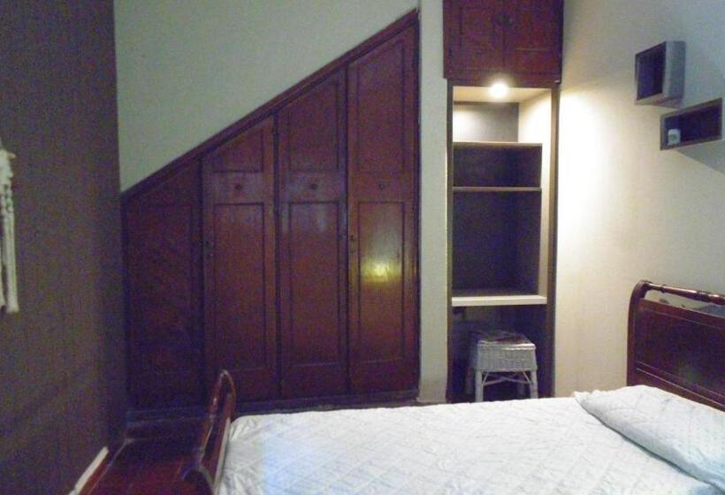 Pension Albergue Casa Elena