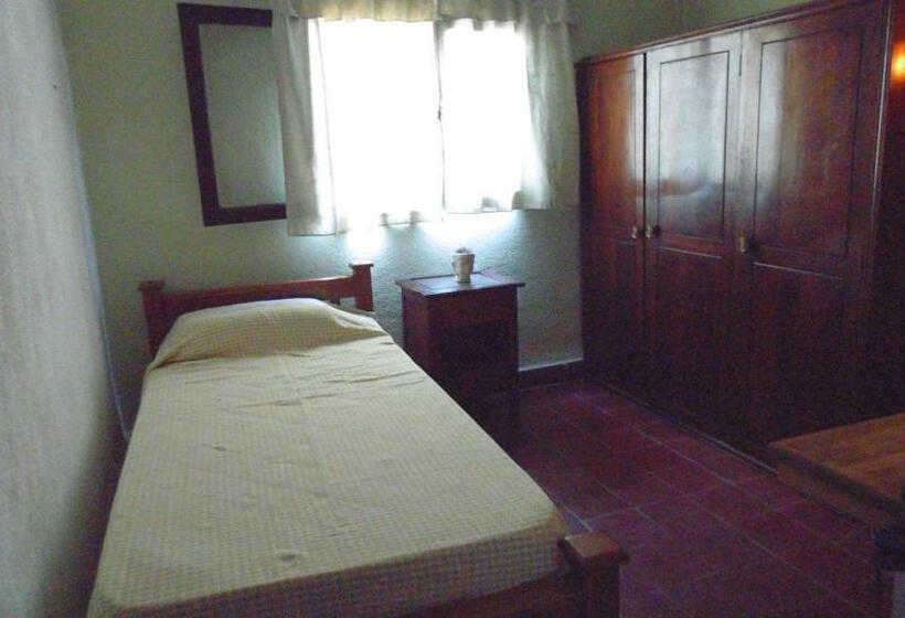 Pension Albergue Casa Elena