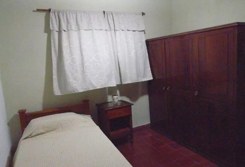 پانسیون Albergue Casa Elena