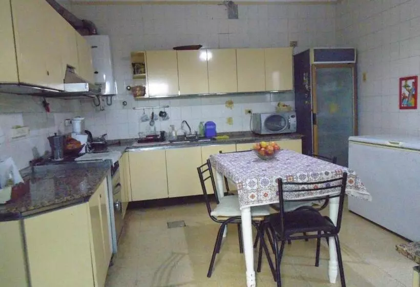 پانسیون Albergue Casa Elena