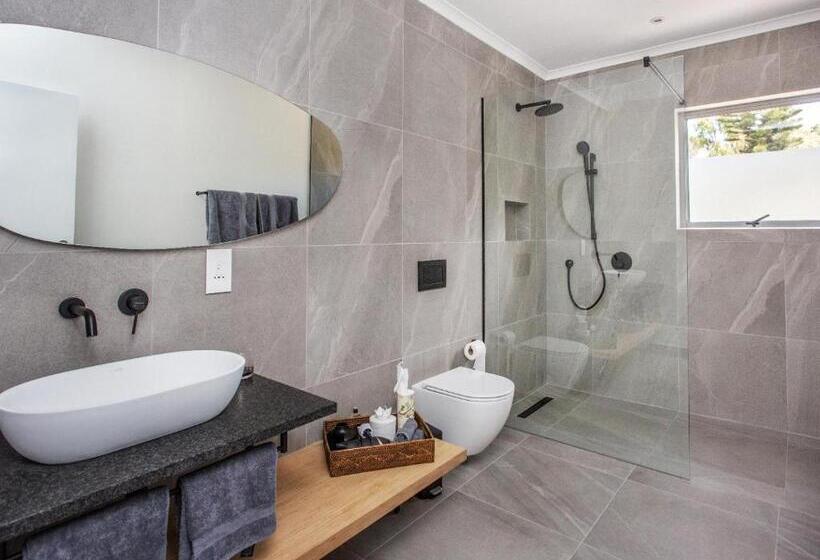 بنسيون Bluemari S Retreat