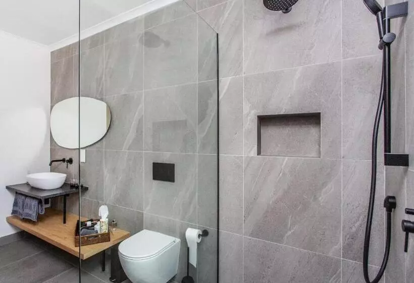 Majatalo Bluemari S Retreat