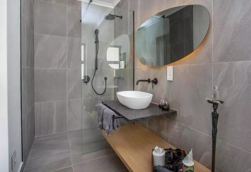 Majatalo Bluemari S Retreat