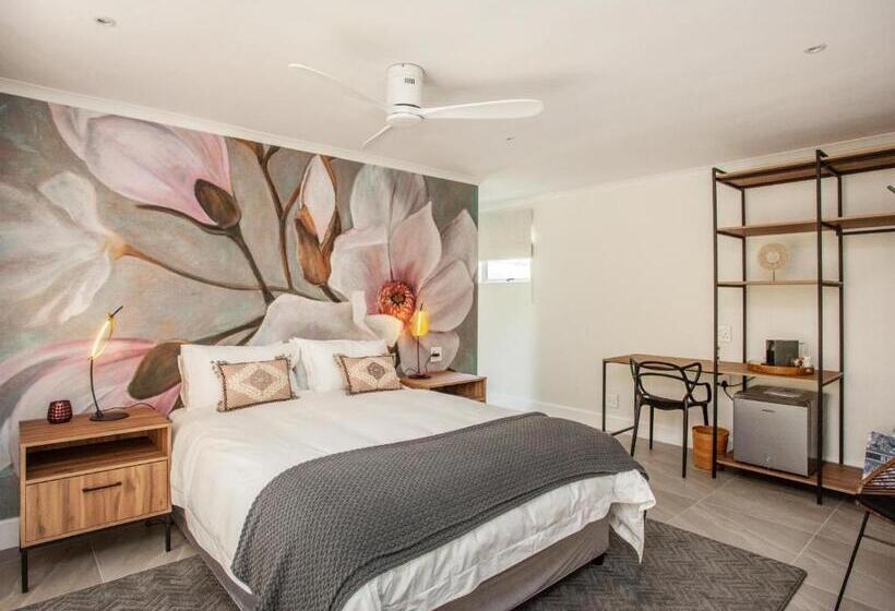 بنسيون Bluemari S Retreat