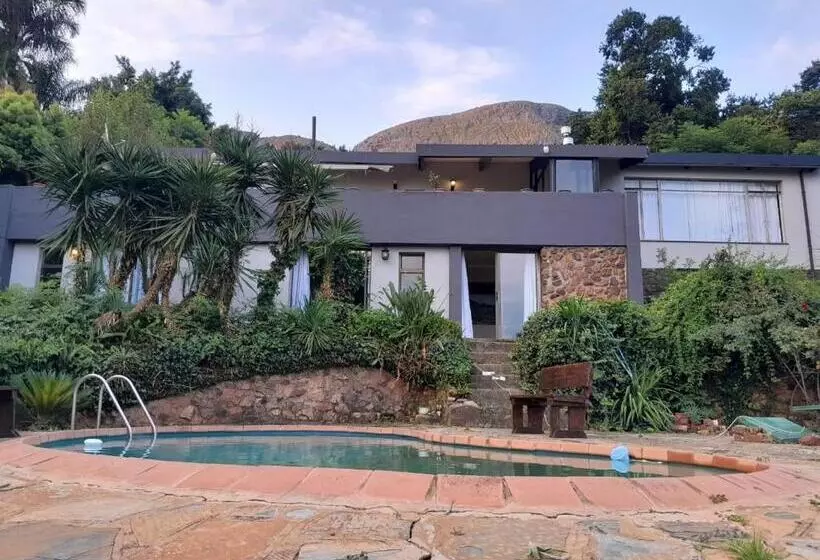 ペンション Dam House Lodge