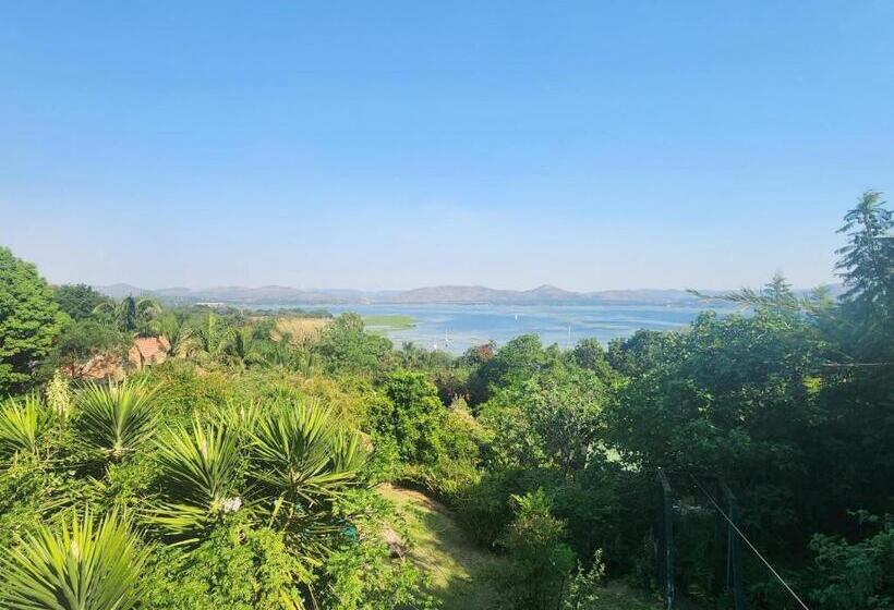 펜션 Dam House Lodge