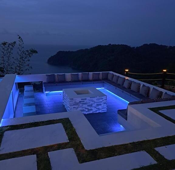 پانسیون Silk Cotton Cottages