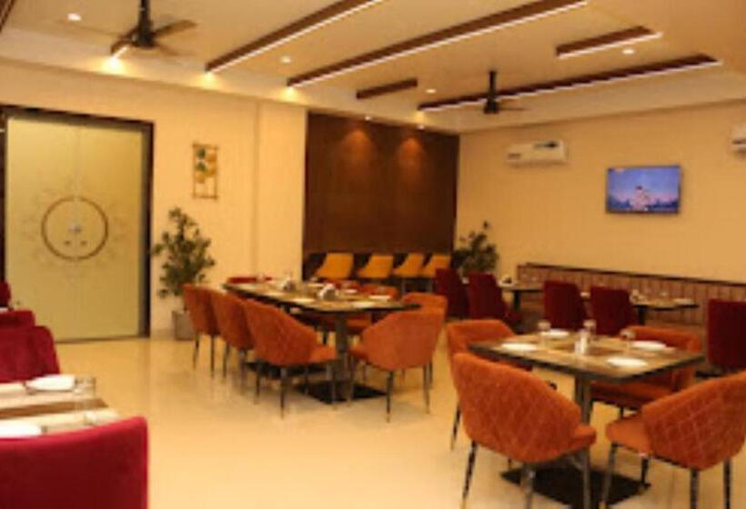 The Imperial Hotel And Convention Centre Kanpur