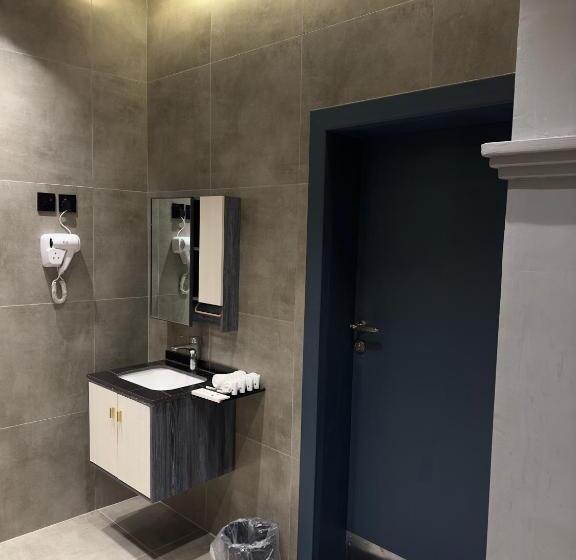 أجنحة لافينا الخاصة