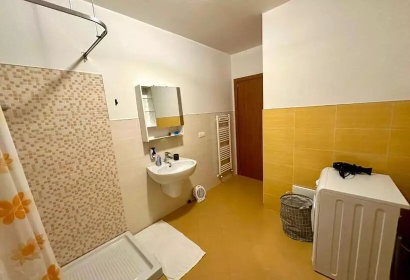 تختخواب و صبحانه Black Diamond Home